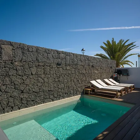 Victoria - Playa Blanca (Lanzarote)