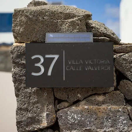 Victoria - Willa *